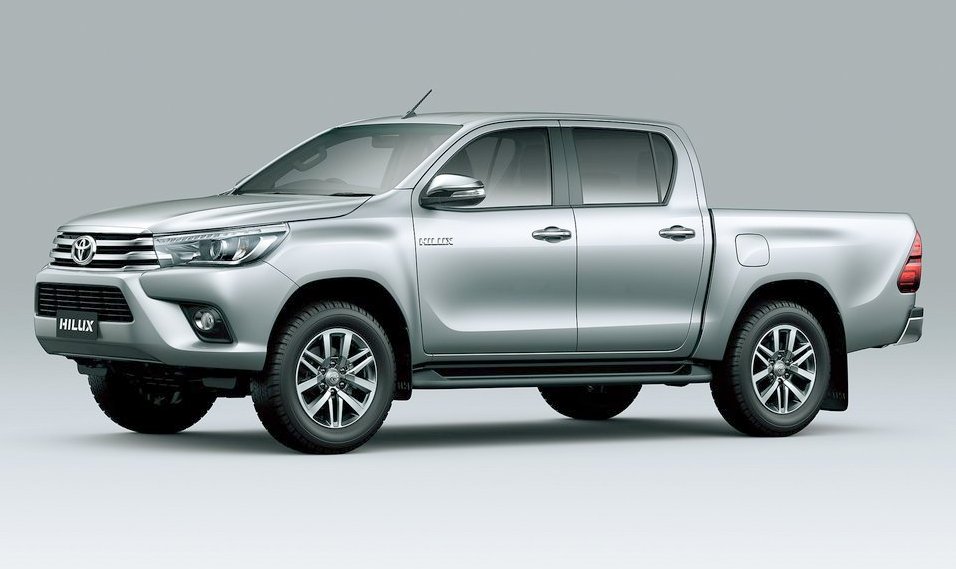 Toyota Revo 2015