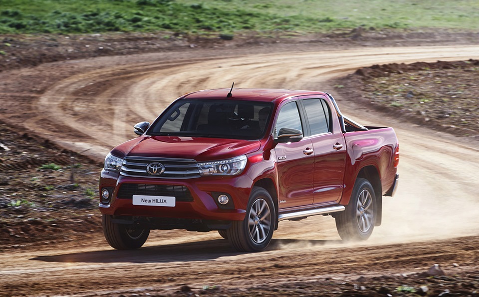 Toyota Revo 2015