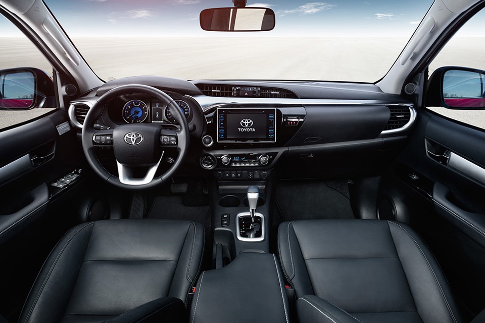 Toyota Revo 2016