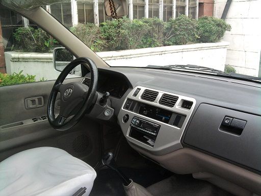 Toyota Revo