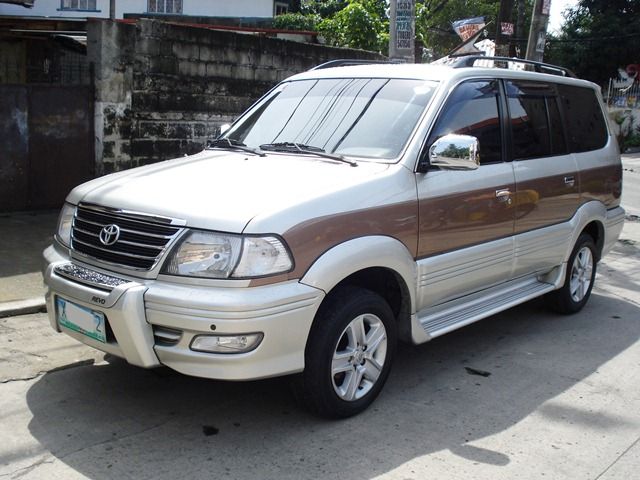 Toyota Revo Vx200