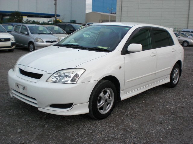 Toyota Runx 2003