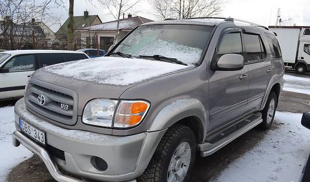 Toyota Sequoia 2002