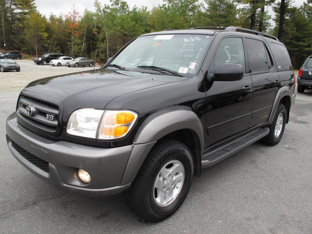 Toyota Sequoia 2004