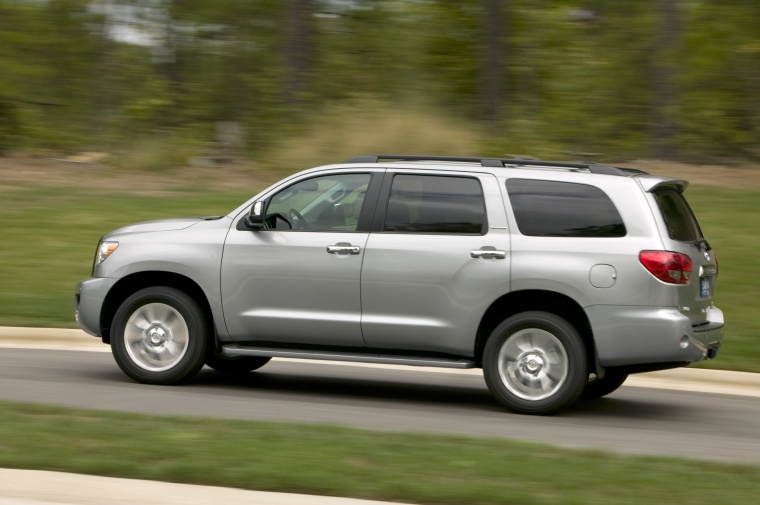 Toyota Sequoia 2010