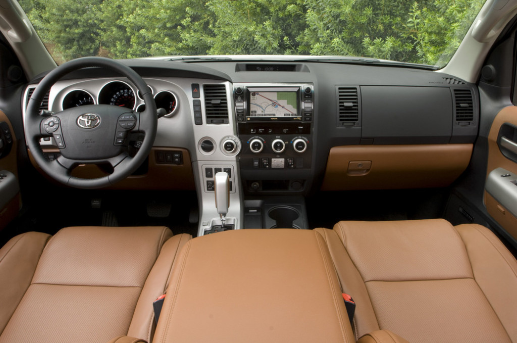 Toyota Sequoia 2013