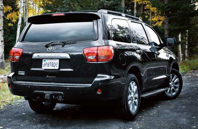 Toyota Sequoia 2015