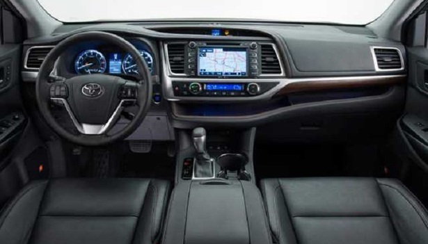 Toyota Sequoia 2016