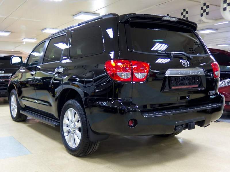 Toyota Sequoia 2017