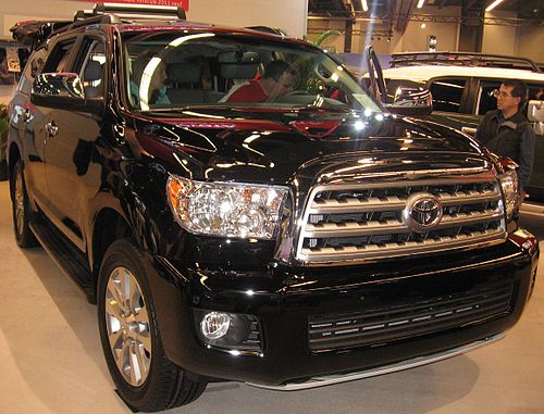 Toyota Sequoia 8 Passenger