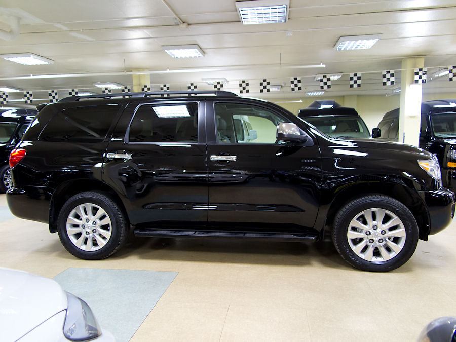 Toyota Sequoia Awd