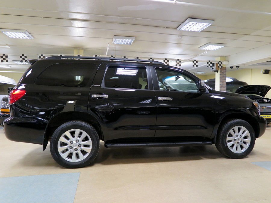Toyota Sequoia Awd