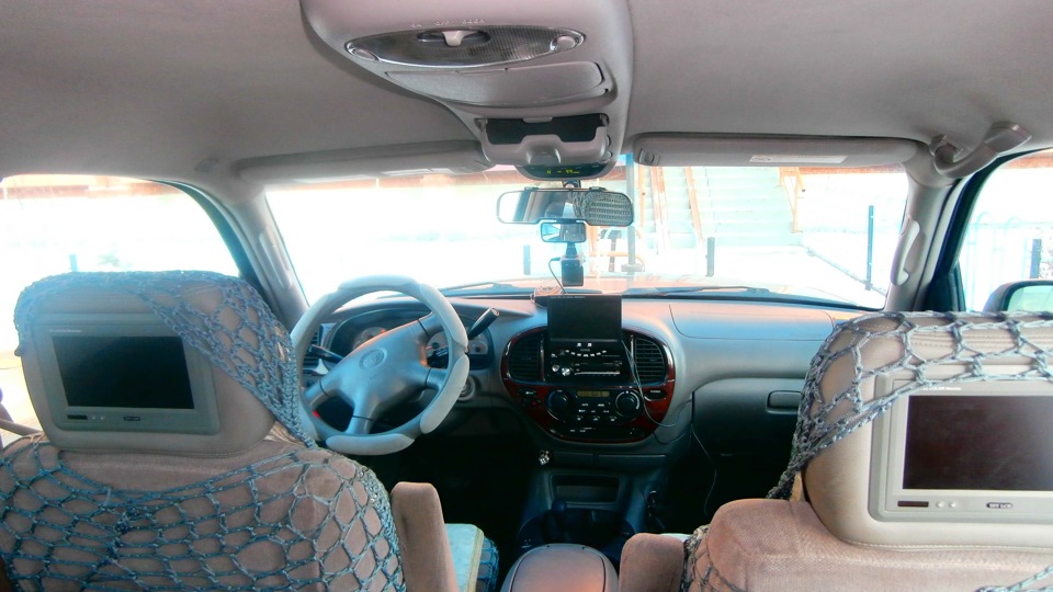 Toyota Sequoia Hybrid