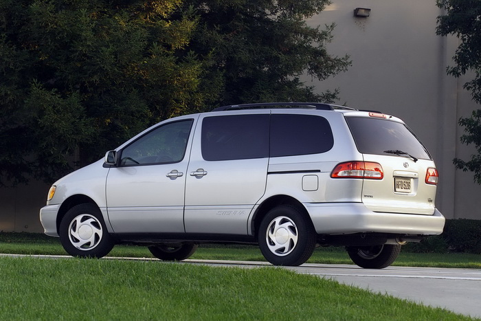 Toyota Sienna 1998