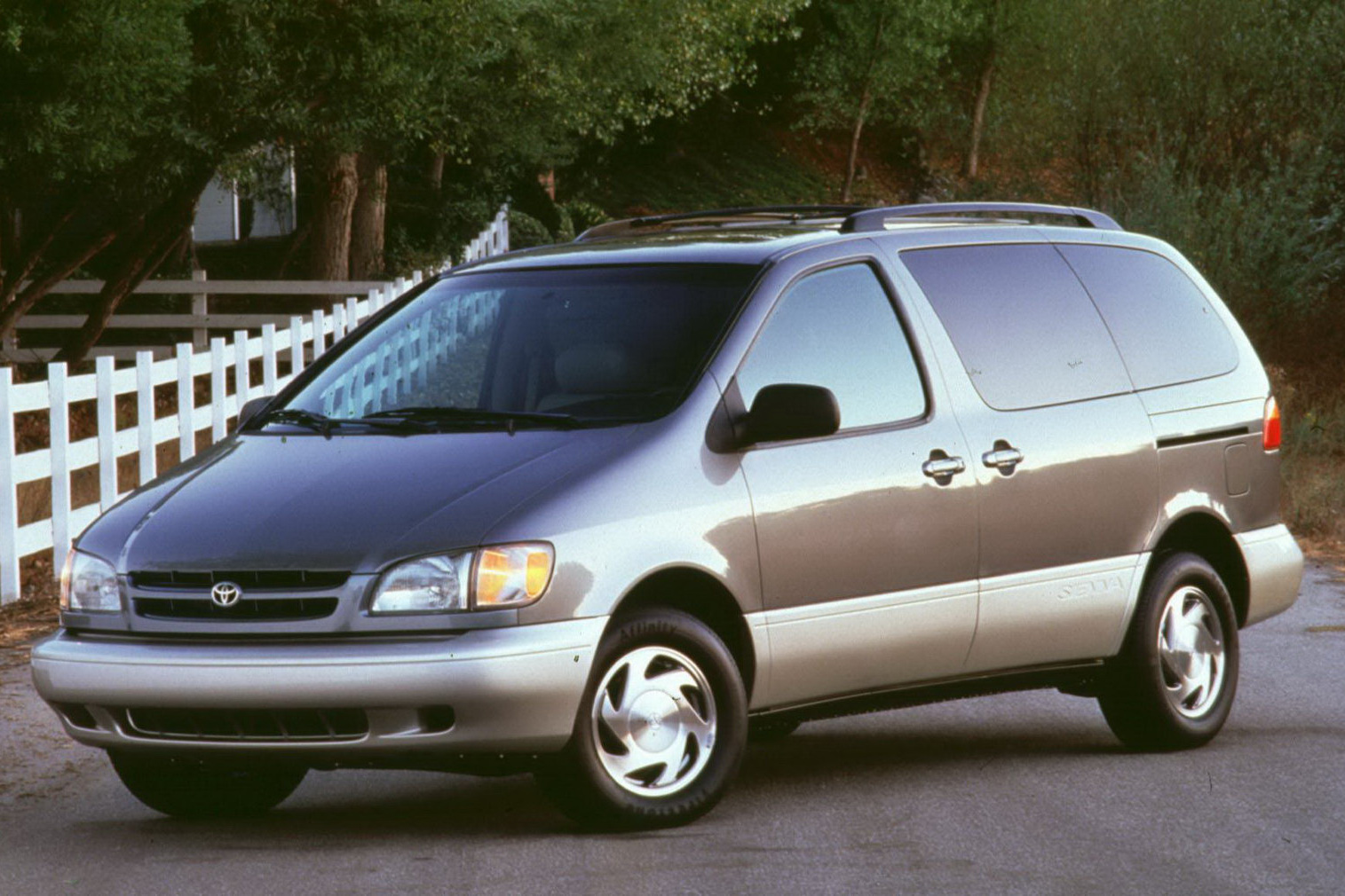 Toyota Sienna 1999 Manual