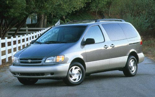 Toyota Sienna 1999
