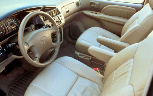 Toyota Sienna 2000