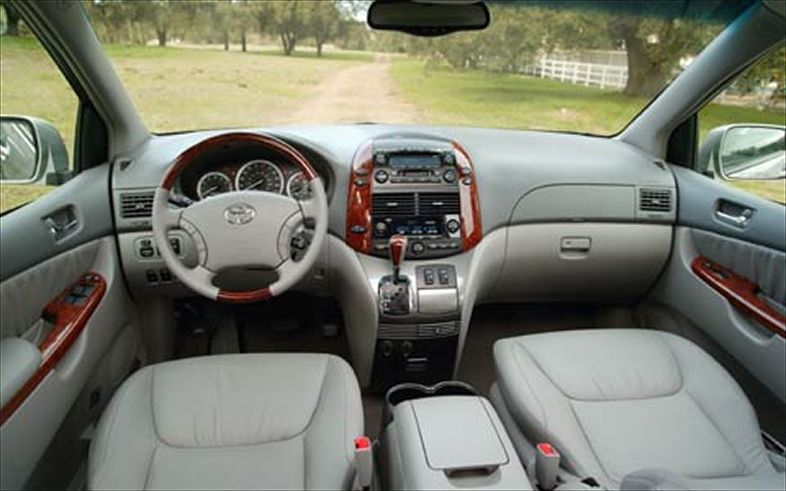 Toyota Sienna 2004