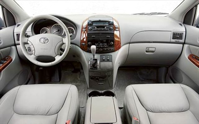 Toyota Sienna 2005