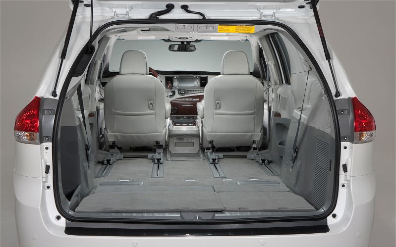 Toyota Sienna 2011