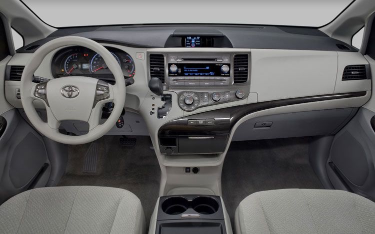 Toyota Sienna 2012