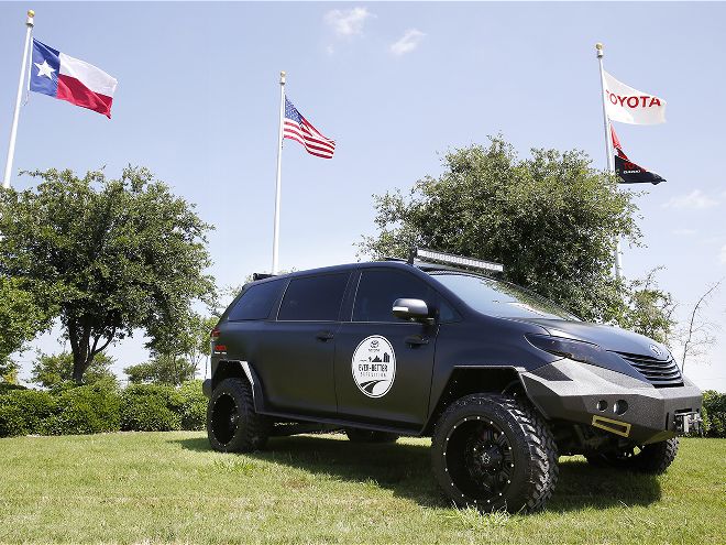 Toyota Sienna 4x4