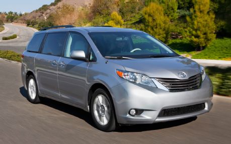 Toyota Sienna 8 Seater