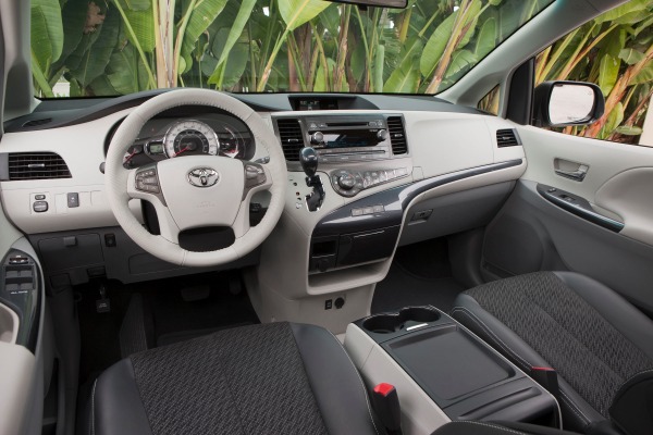 Toyota Sienna 8 Seater