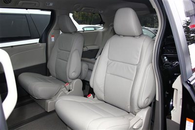 Toyota Sienna Awd 2015