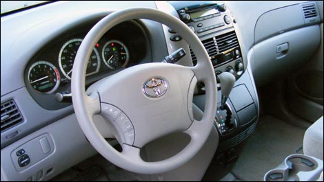 Toyota Sienna Ce