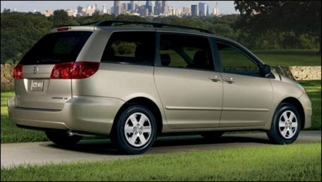 Toyota Sienna Ce