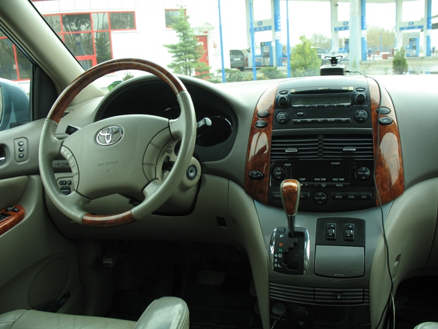 Toyota Sienna Fwd