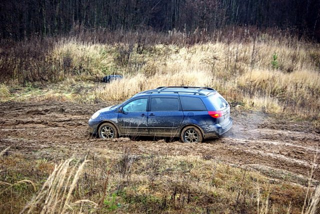 Toyota Sienna Off Road