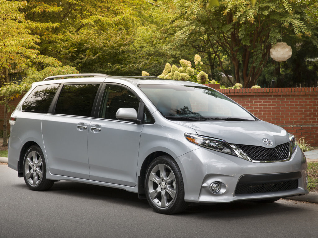 Toyota Sienna Se 2015