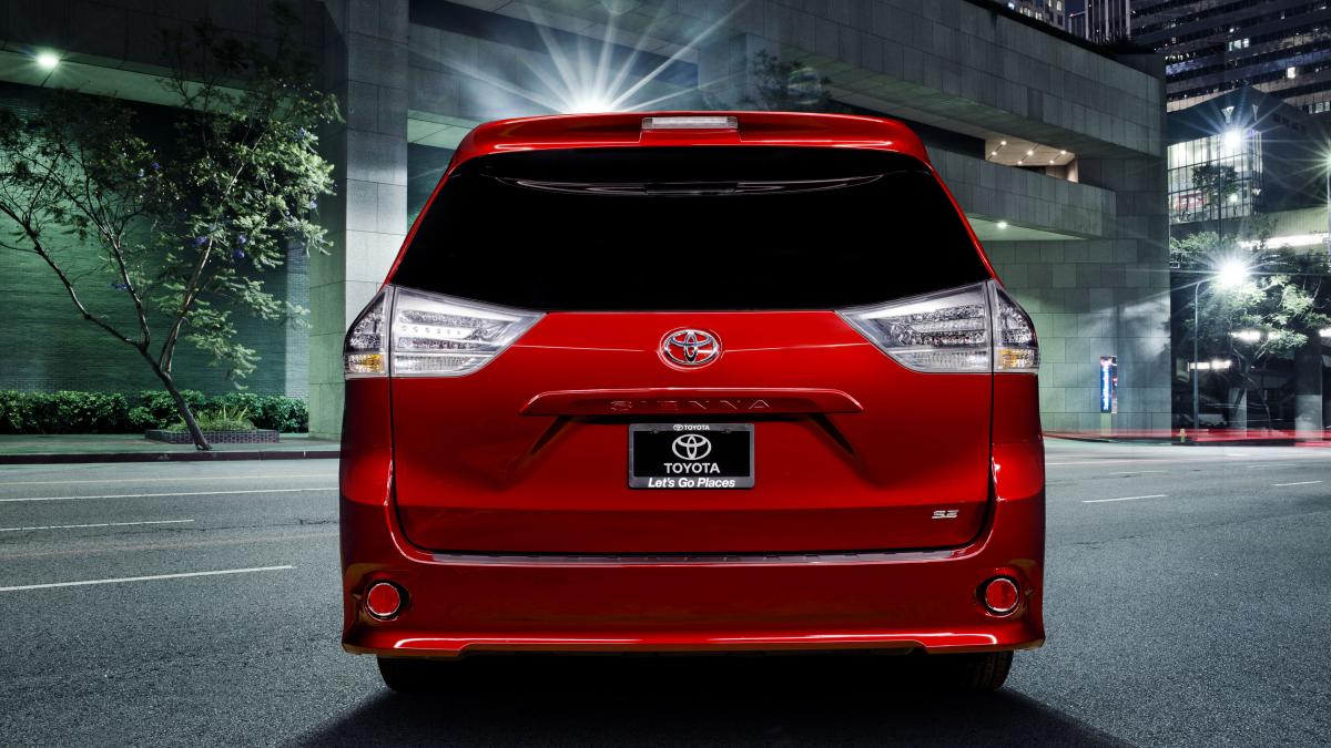Toyota Sienna Se 2015