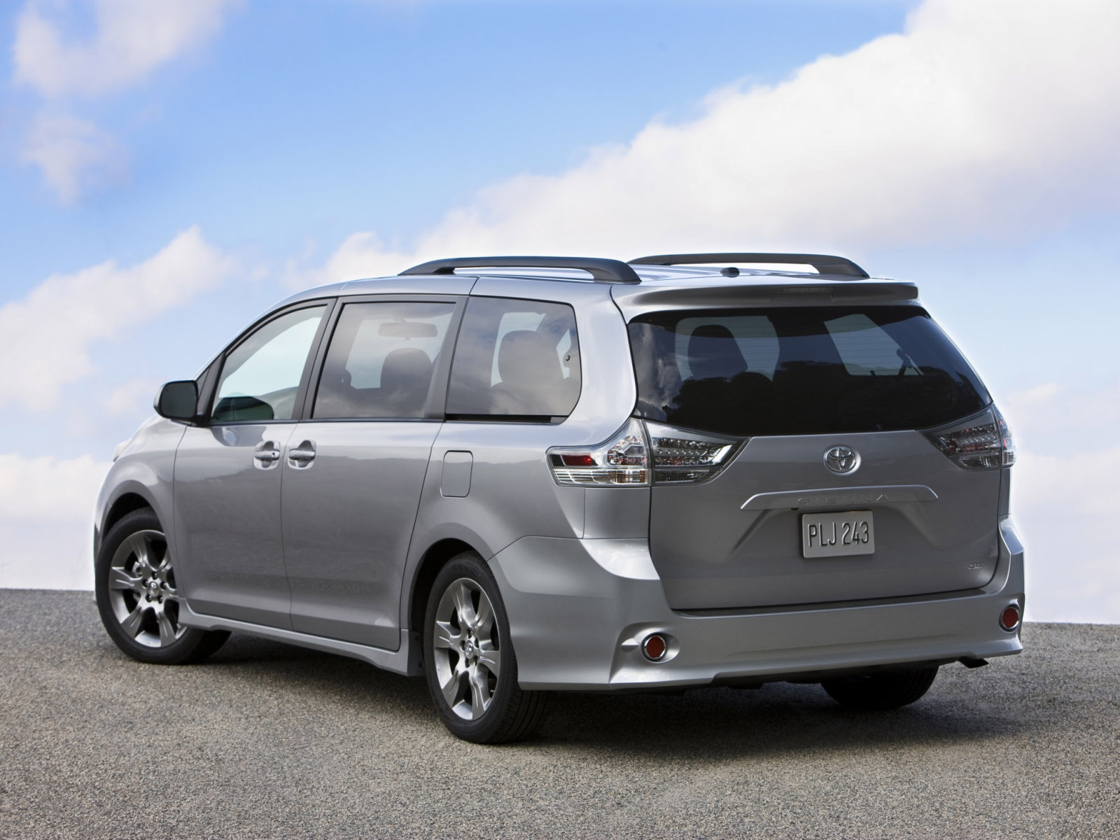 Toyota Sienna Se