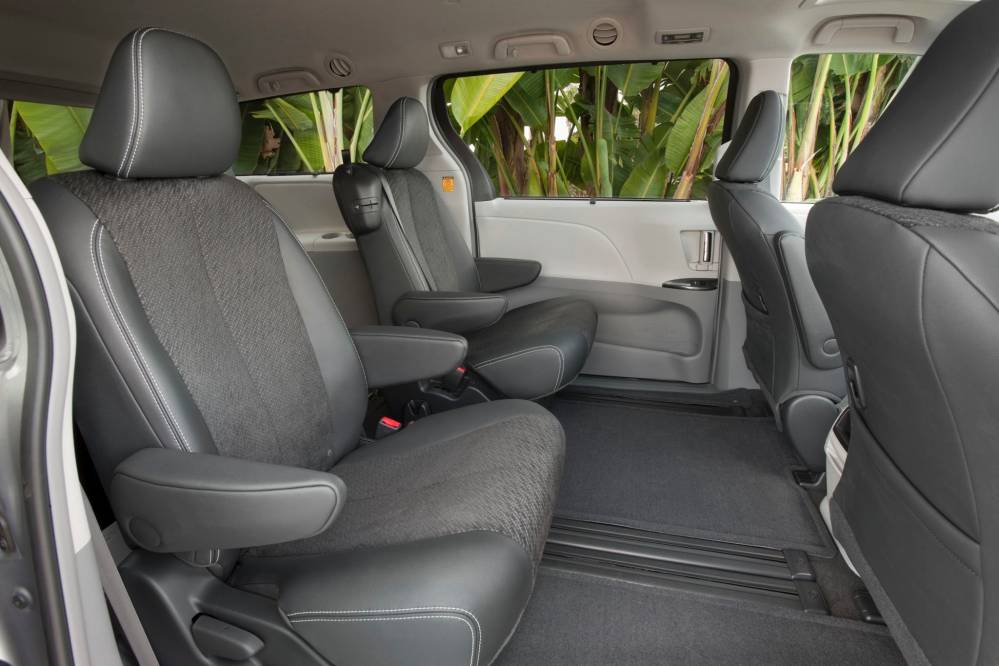 Toyota Sienna Sport 2014