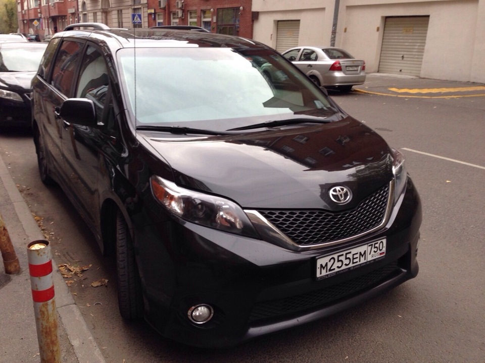 Toyota Sienna Sport Edition