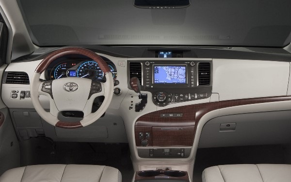 Toyota Sienna Tow Package