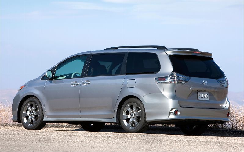Toyota Sienna V6