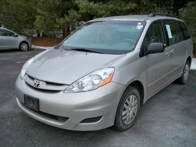 Toyota Sienna Van