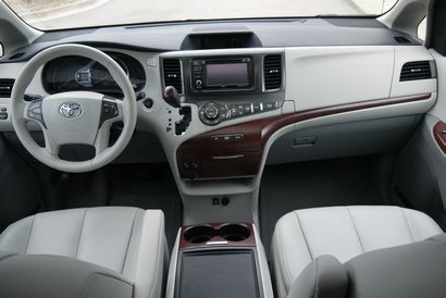 Toyota Sienna Xle 2014