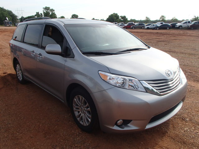 Toyota Sienna Xle 2015