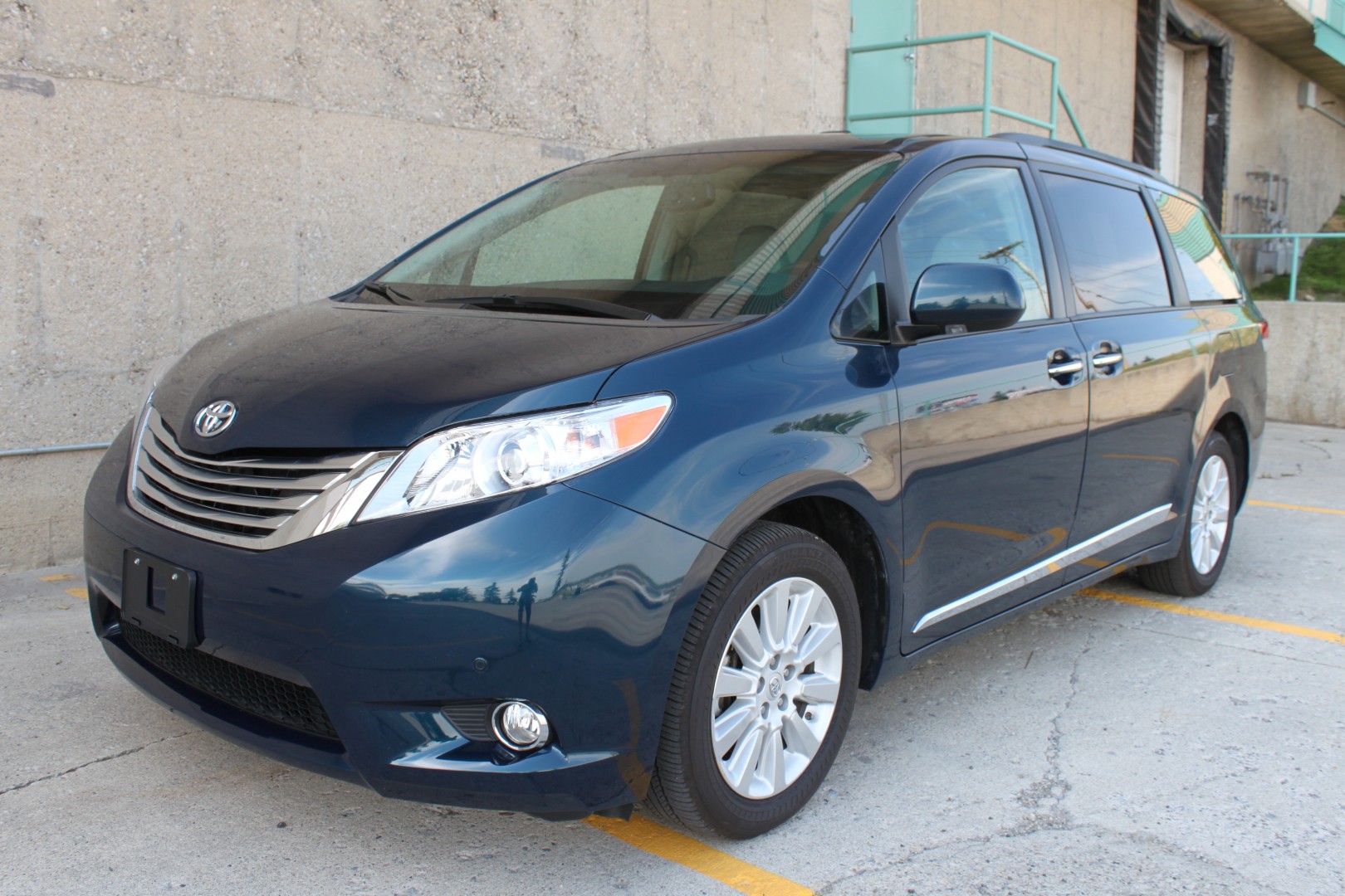 Toyota Sienna Xle Awd
