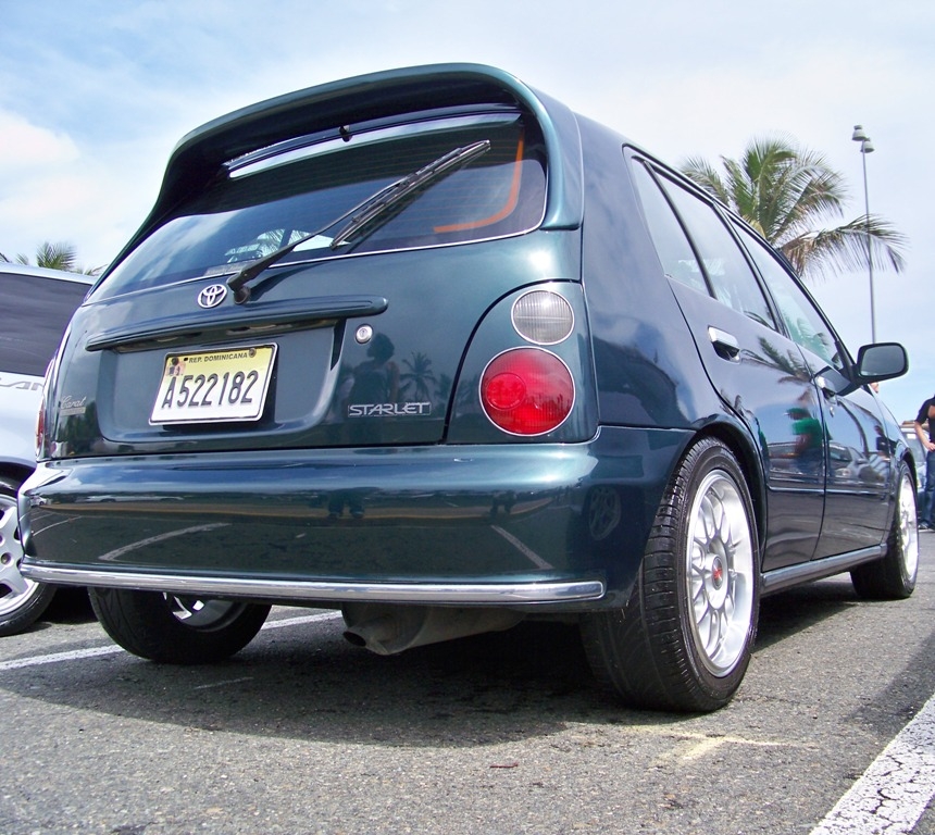Toyota Starlet Carat