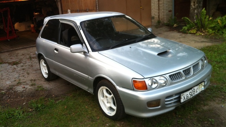 Toyota Starlet Ep82