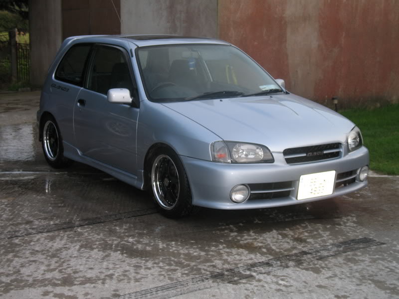 Toyota Starlet Glanza S