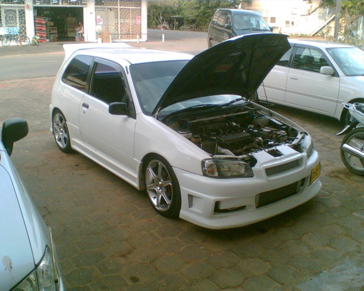 Toyota Starlet Glanza S