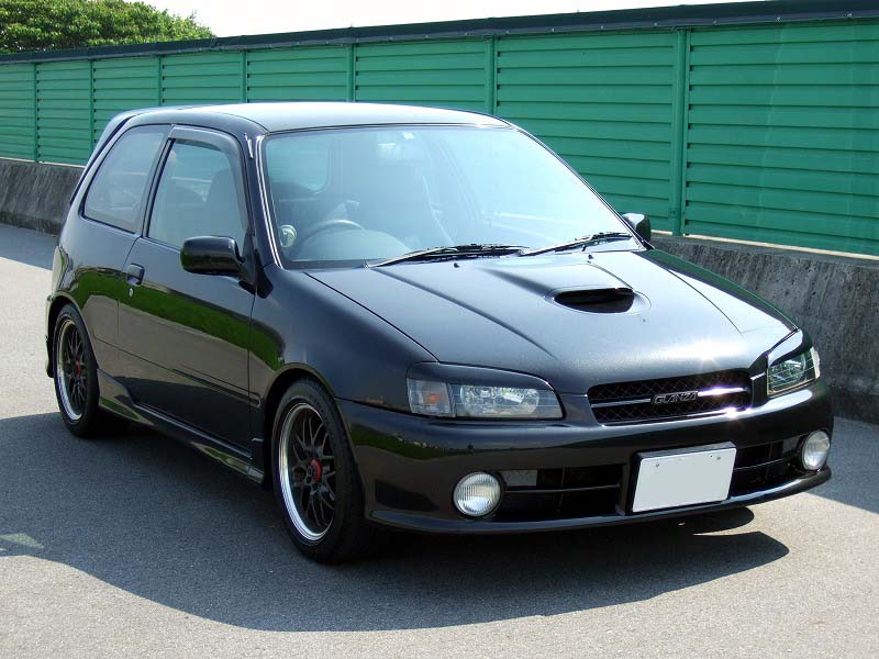 Toyota Starlet Glanza V