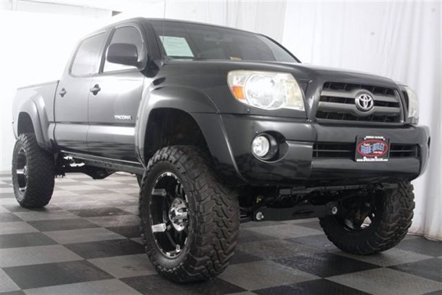 Toyota Tacoma 4x4 Double Cab